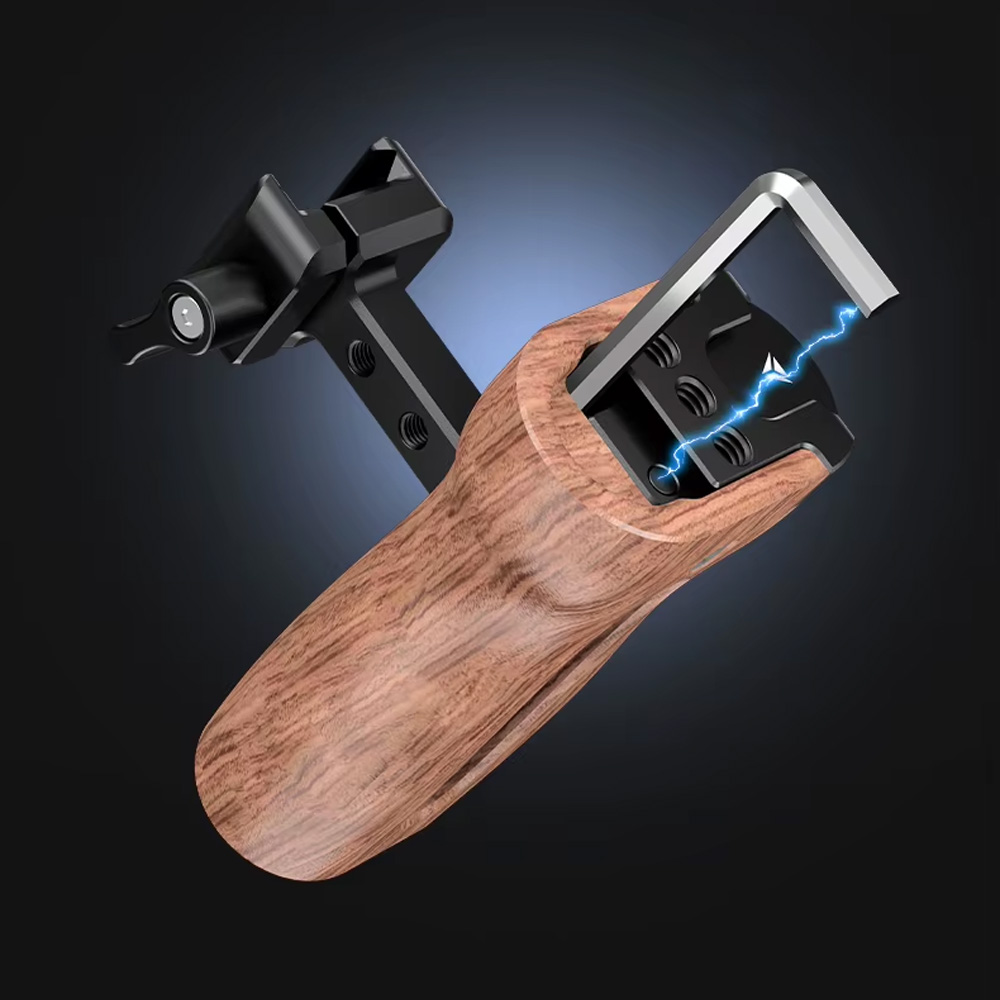 drevena-bocni-rukojet-s-nato-pp-5